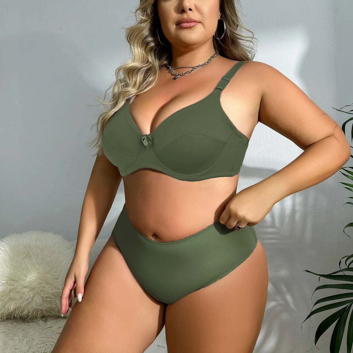 Plus Size Lingerie Set