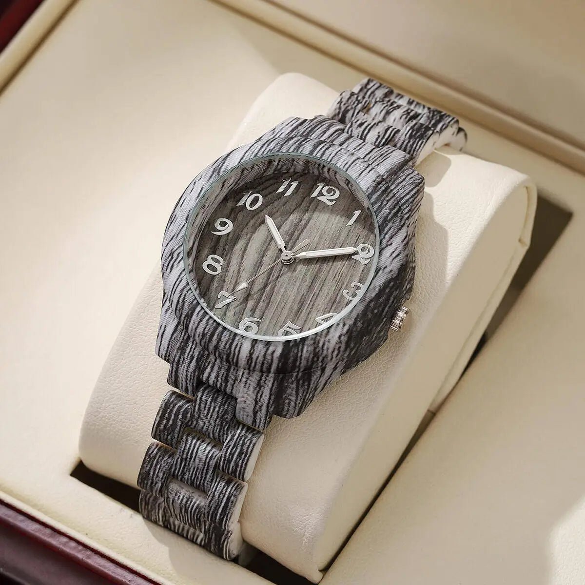 Casual Wooden Pattern Plastic Band Quartz Watch