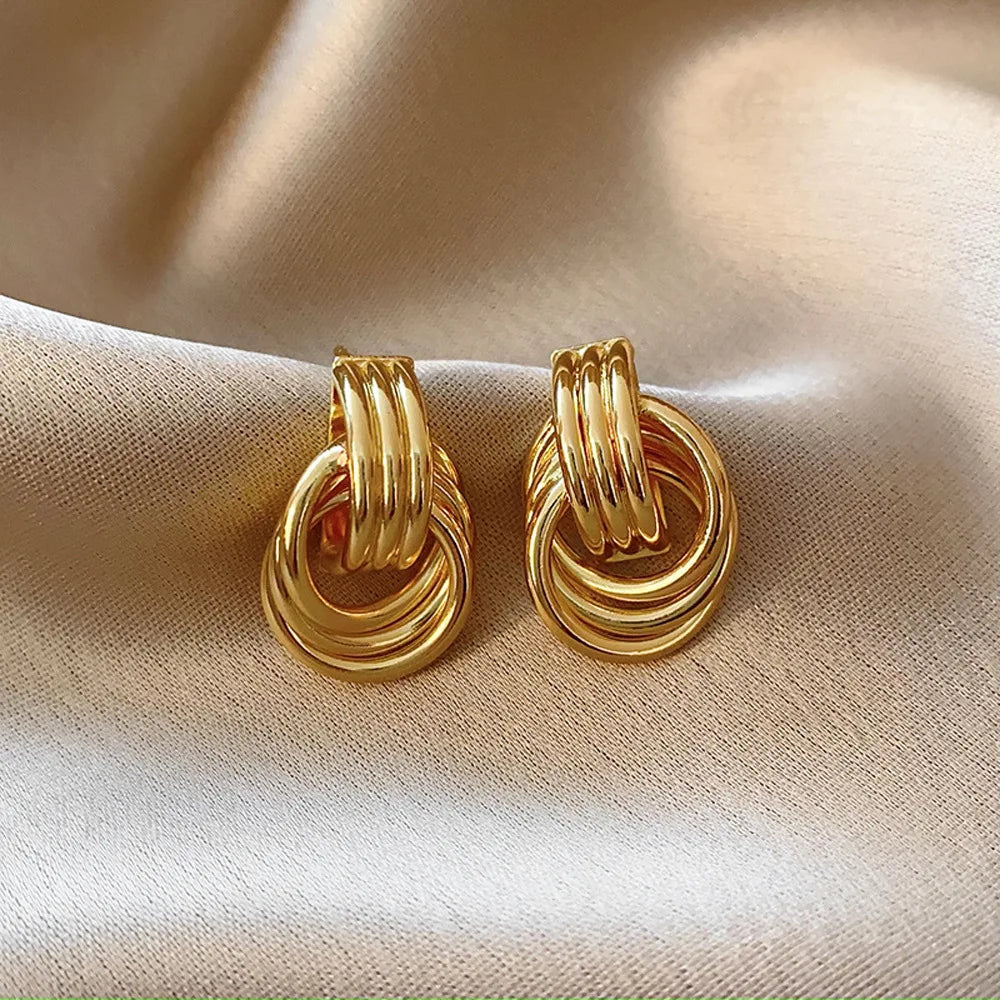 DANA Geometric Striped Large Buckle Earrings