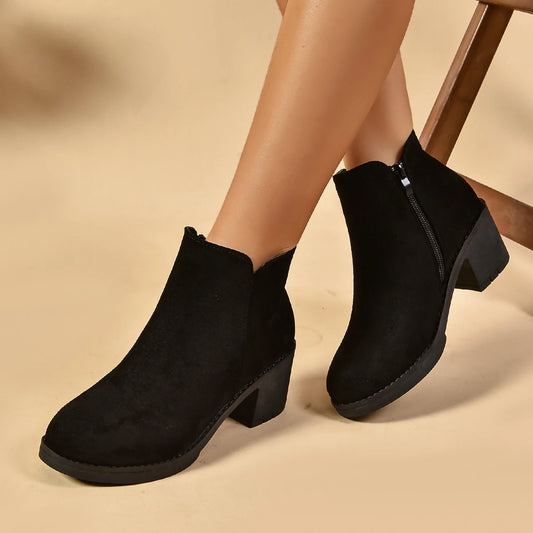 DANA Elegant Faux Suede Boots