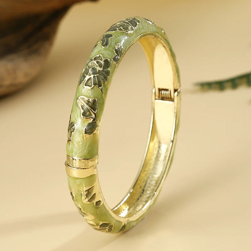 Vintage Enameled Flower Bangles Bracelet