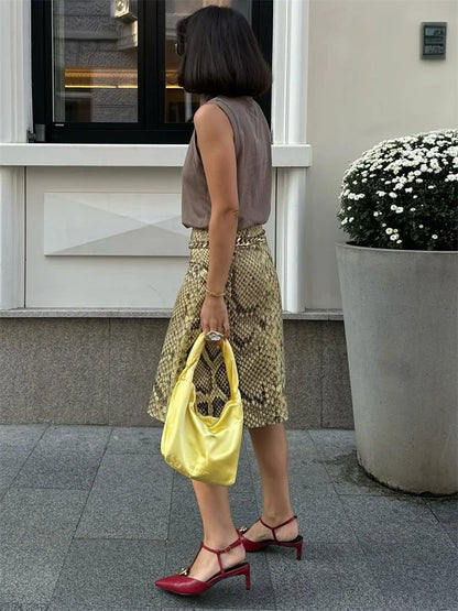 Falda ajustada de talle alto con estampado de piel de serpiente
