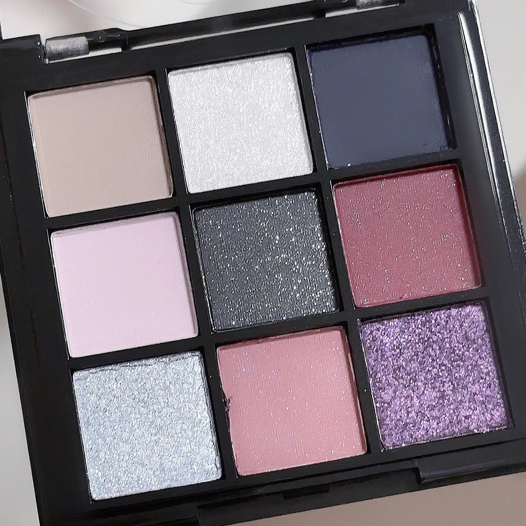 Moon Tray Beads Matte eyeshadow