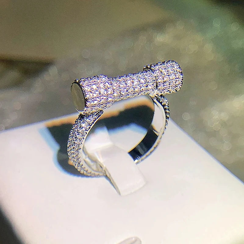Huitan Finger-ring Luxury Paved Cubic Zirconia Bling Bling Rings