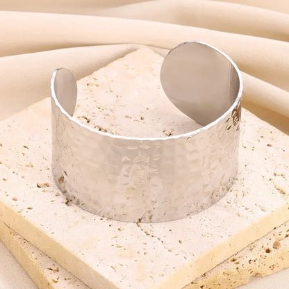 Classic Wrinkle Texture Openning Bangle Bracelet