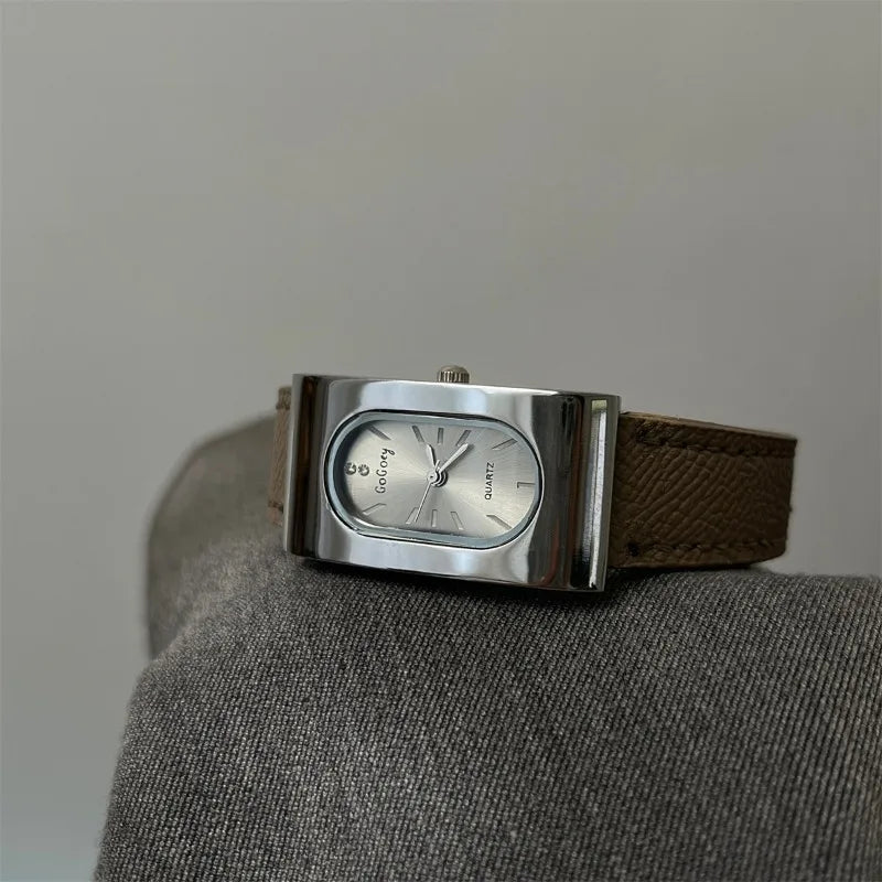 Vintage Rectangular Luxury Quartz Wristwatch
