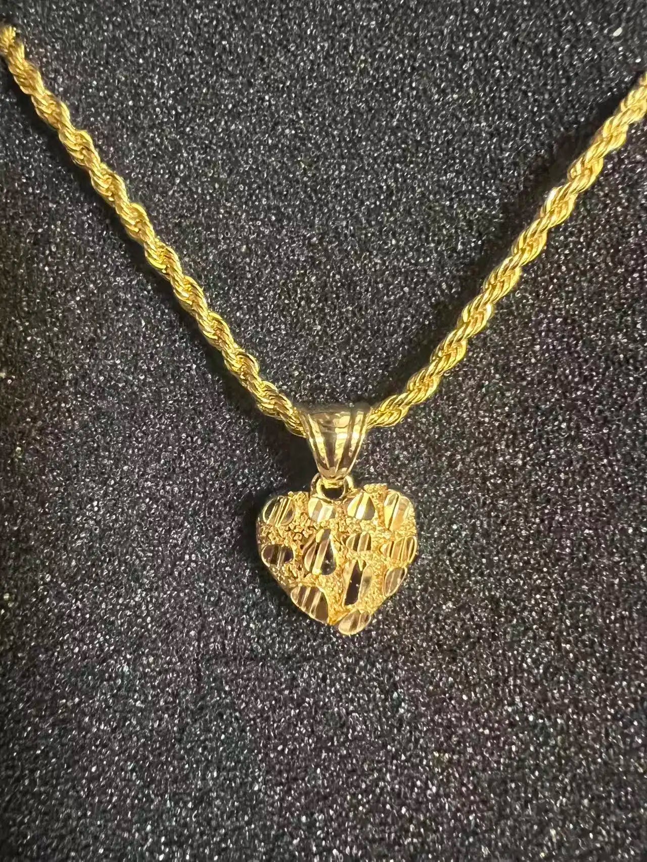 18K Gold Rope Chain Heart Pendant Necklace