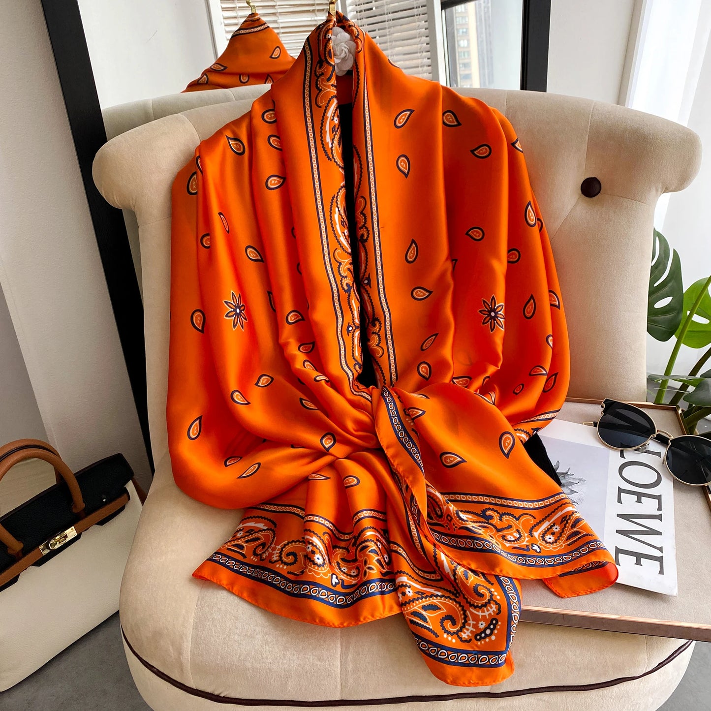 Pañuelos de seda para la cabeza