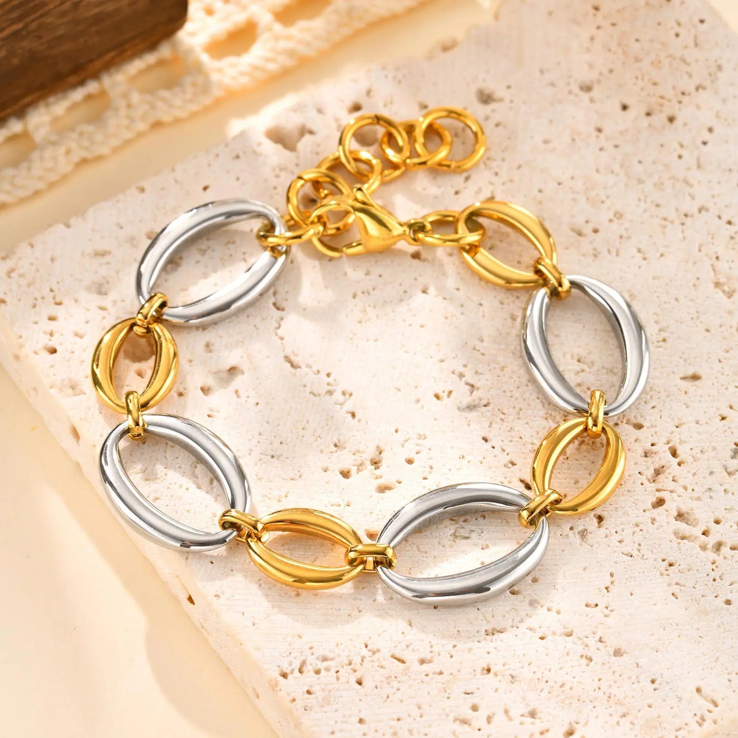 Distinctive Elliptical Hand-made Chain Stainless Steel Bracelets
