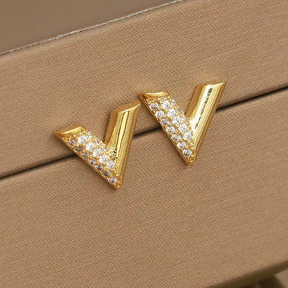 Sight Luxury Metal Letter V Stud Earrings