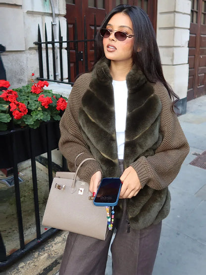 Elegantes abrigos ajustados de manga larga con piel sintética