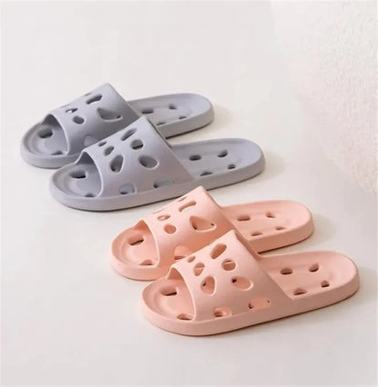 Leaky Bathroom Bathing Slippers