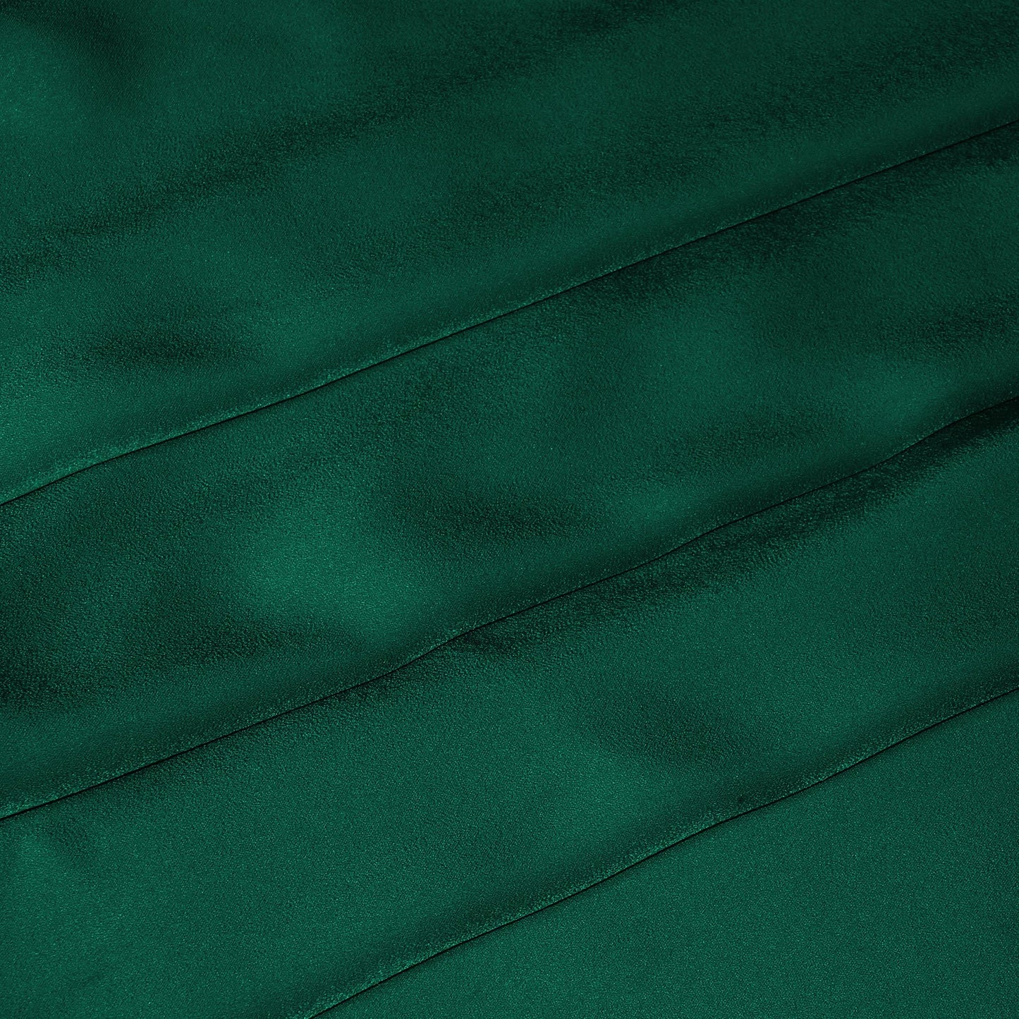 فستان طويل فاخر من الحرير والساتان بدون أكمام