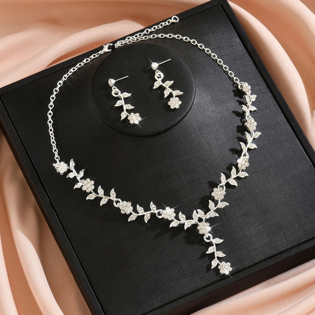 Flower Necklace Jewelry Set