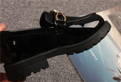 Leather Chain Flat Elegant Shoes