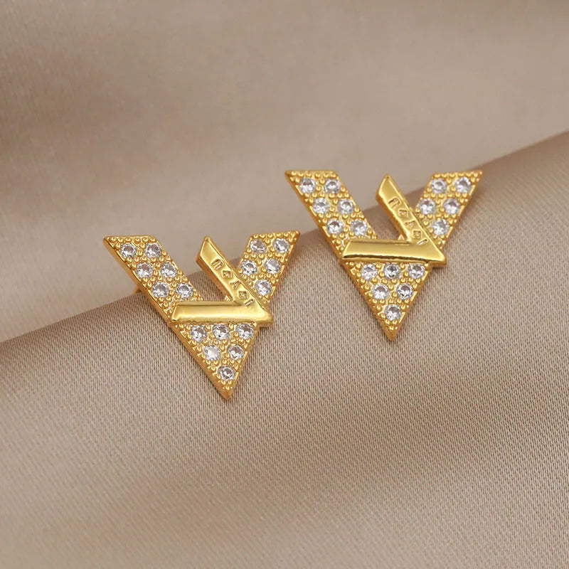 Sight Luxury Metal Letter V Stud Earrings