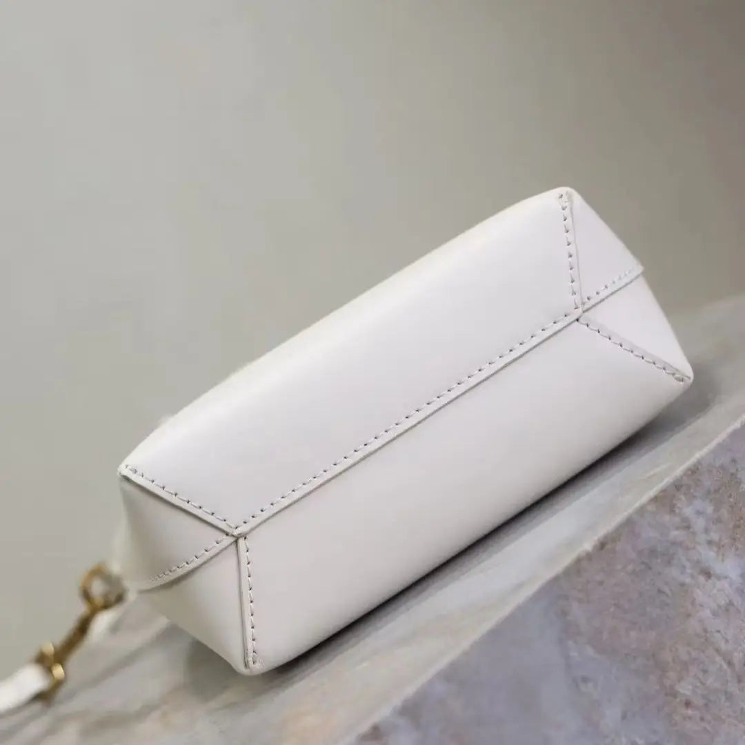 High Quality First Layer Cowhide Hand Bill Shoulder Bag