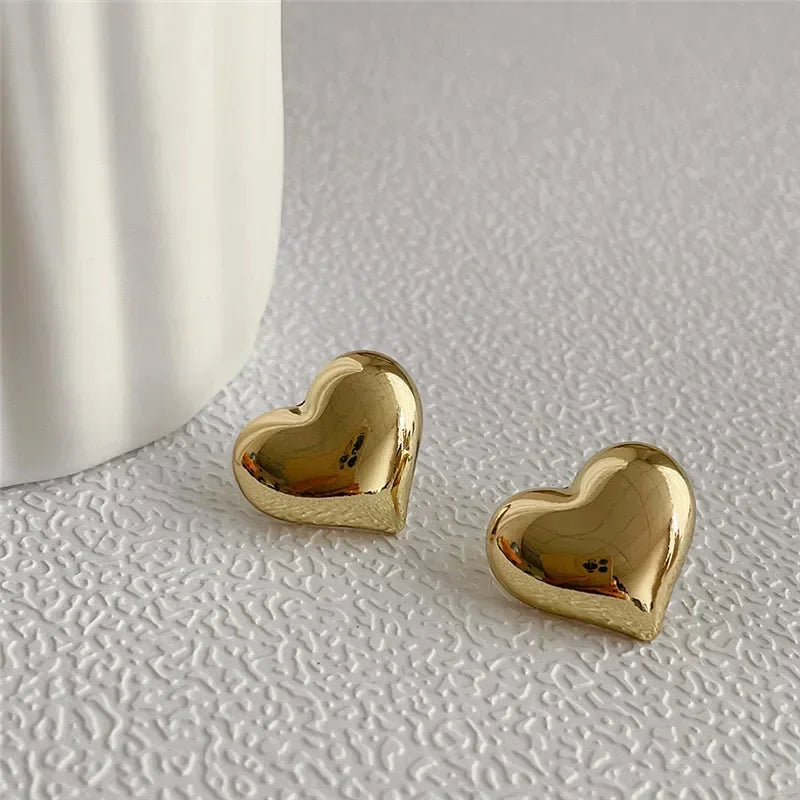 DANA Love Heart Shaped Stud Earrings