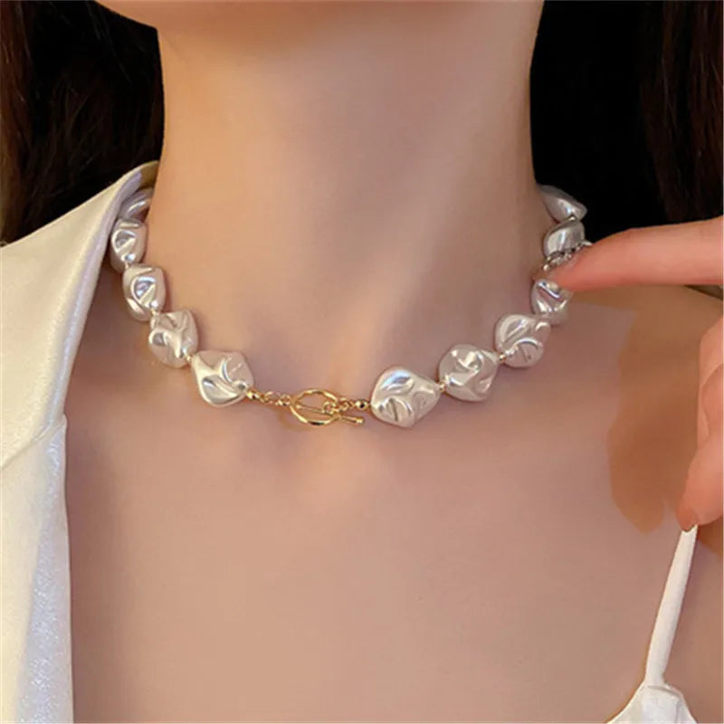 Vintage Hyperbole Bead Pearls Necklace Jewelry