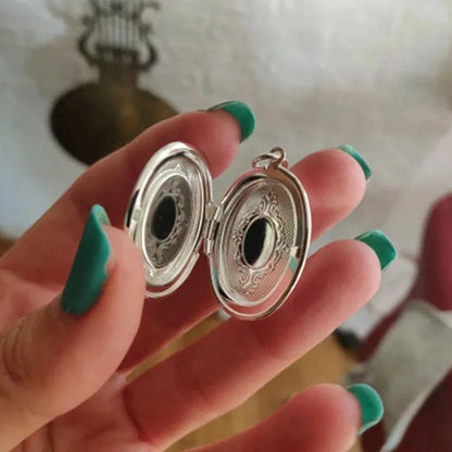 925 Sterling Silver Oval Round Photo Frame Necklace