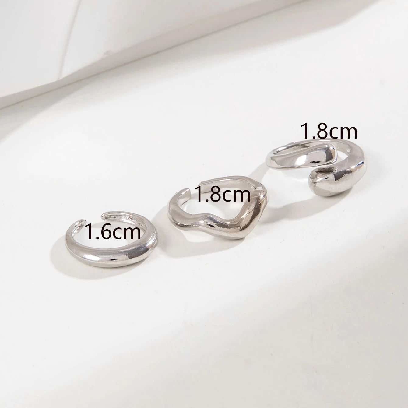 DANA Circle Geometry Opening Joint Rings Set