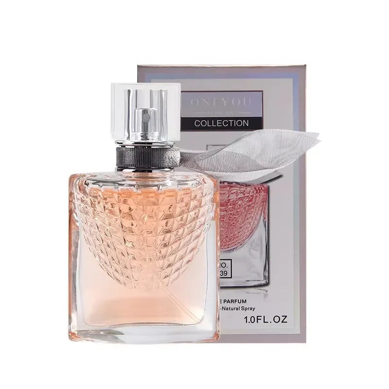 Perfume sexy con aroma floral a rosas