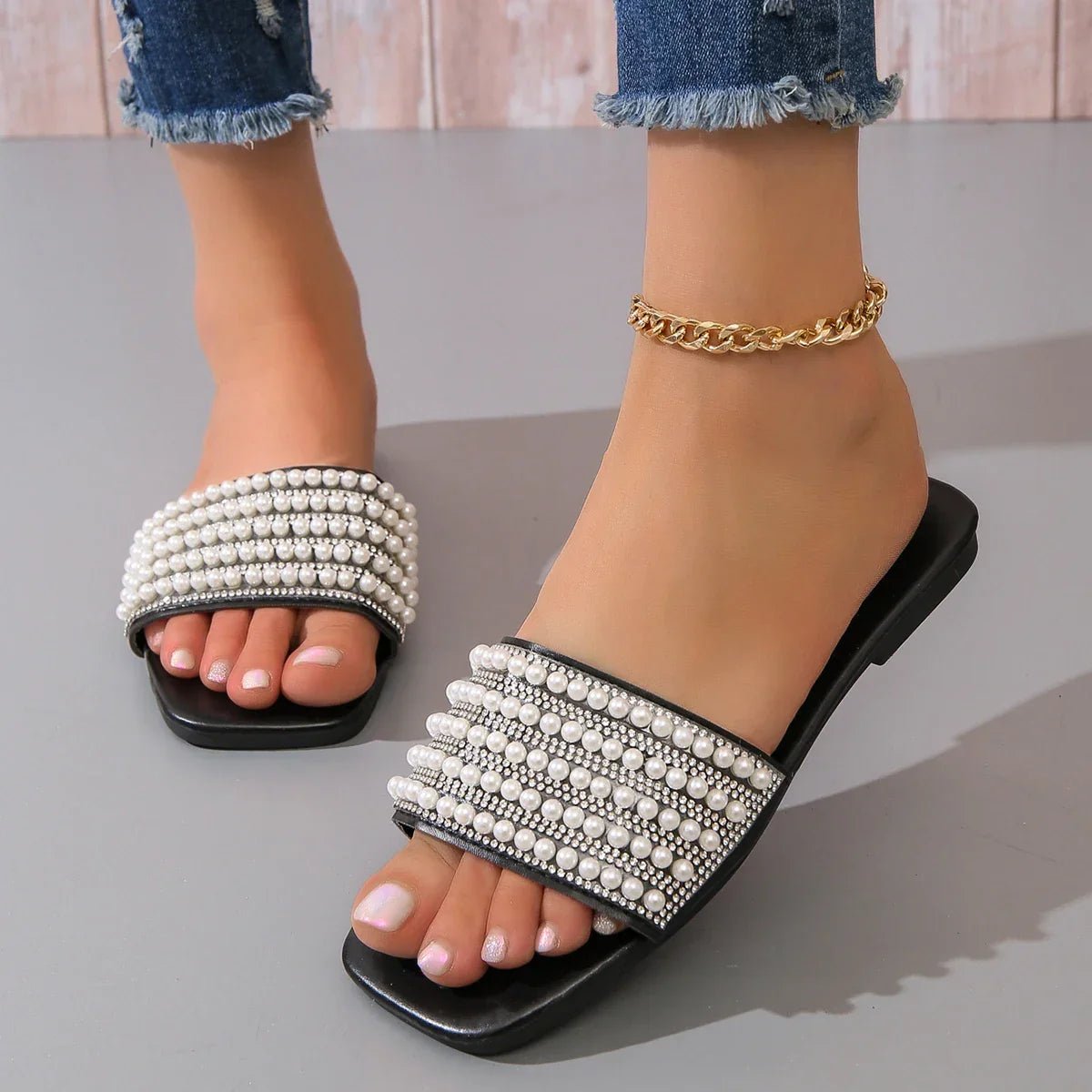Flat artificial pearl rhinestone slippers