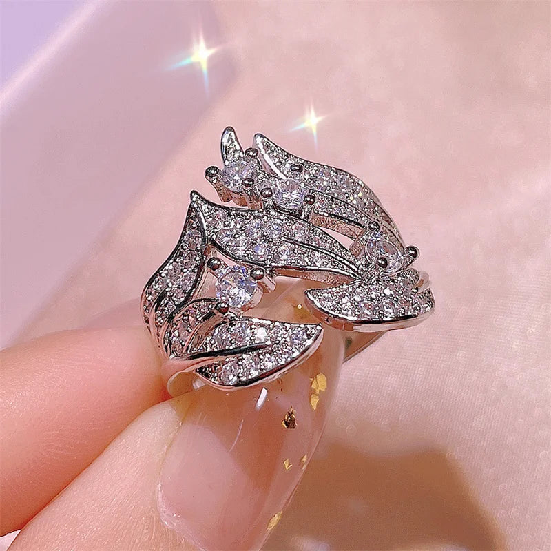 Huitan Luxury Trendy Leaf Design Full Paved Bling CZ Stone Rings