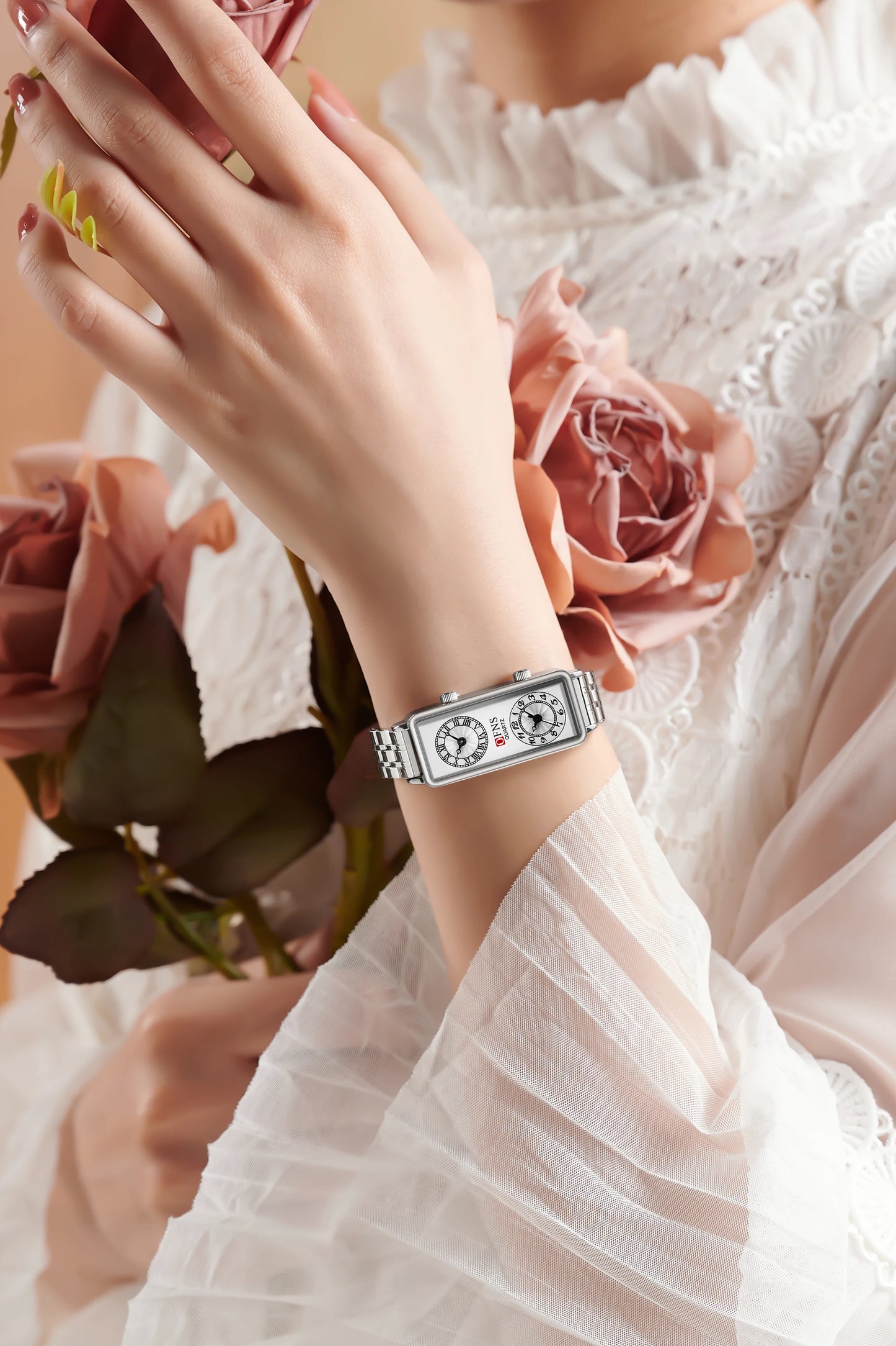 ساعات كوارتز جلدية أنيقة