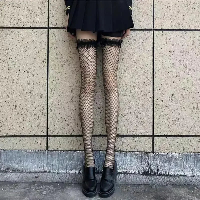 جوارب شفافة طويلة ومثيرة فوق الركبة