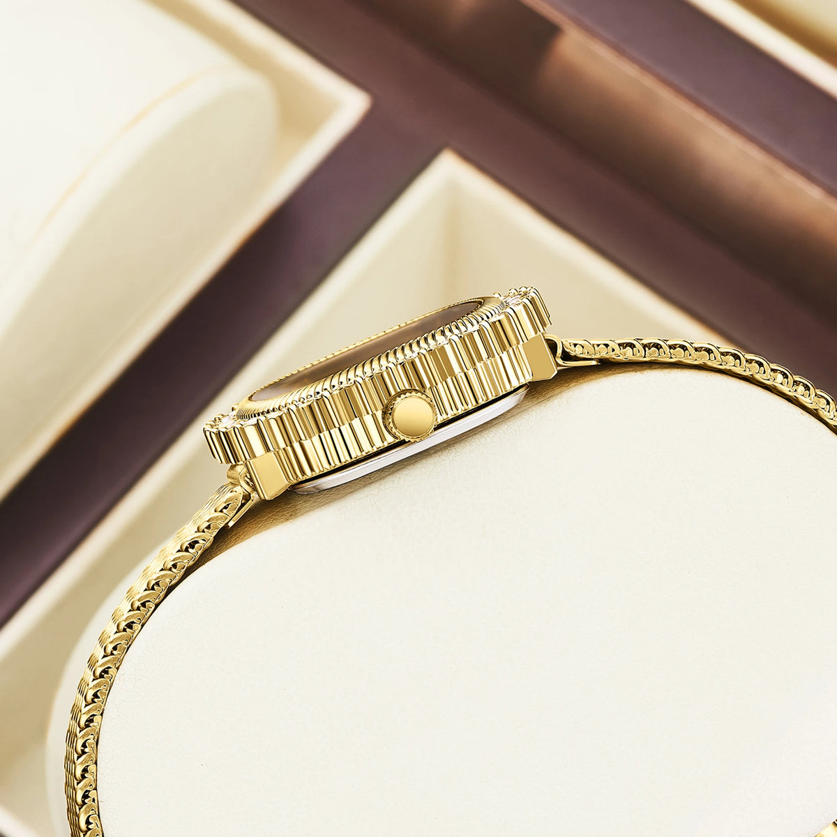 Luxury Sunflower Patterned Bezel Square Quartz Movement Watch