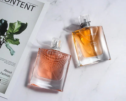 Perfume sexy con aroma floral a rosas