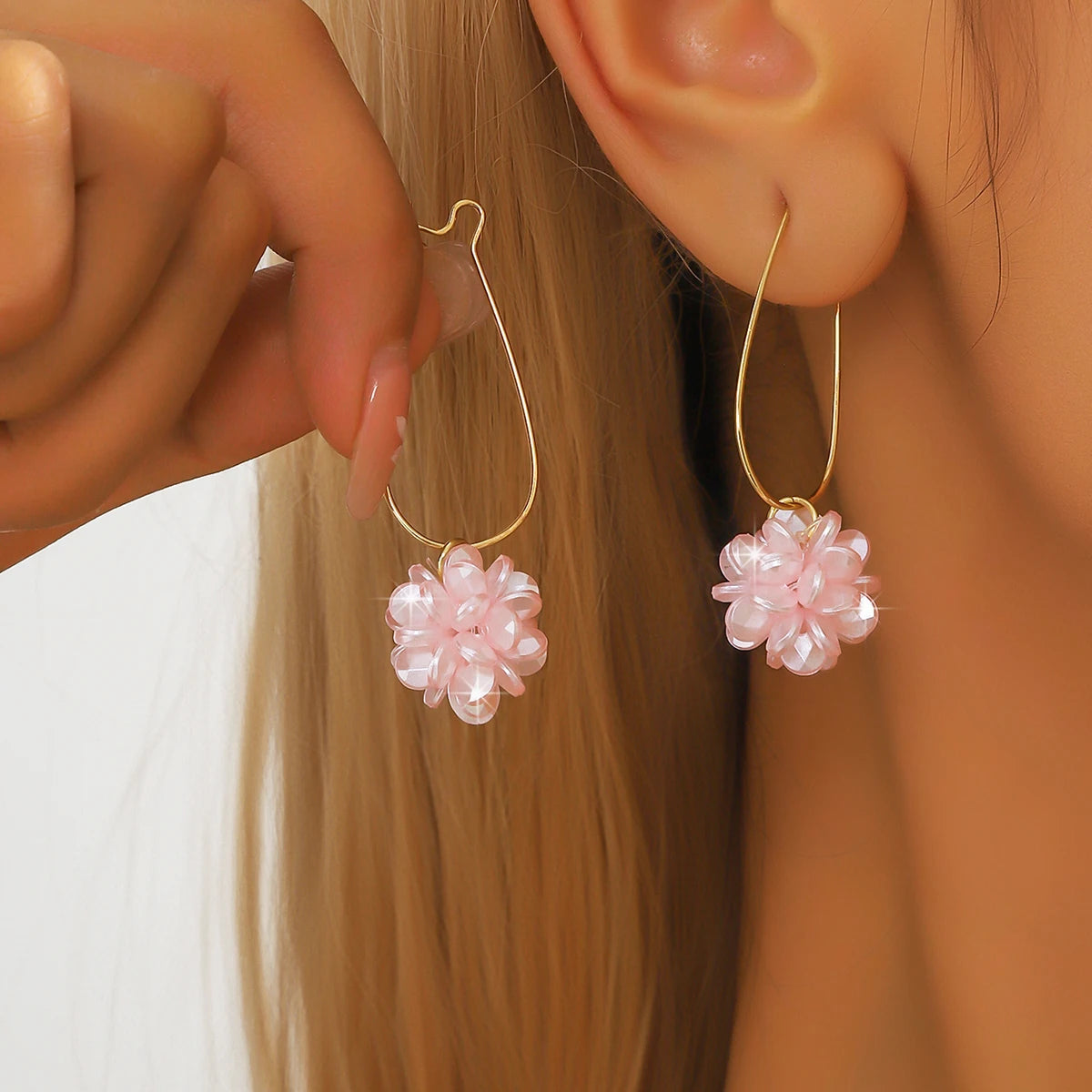 Trend DIY Pearl Petal Ball Earrings