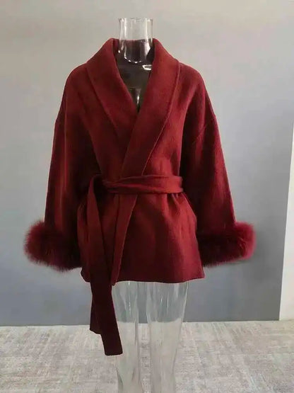 Abrigo de lana de manga larga con forro de piel