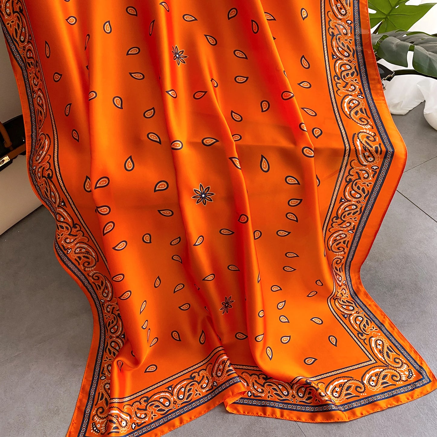 Pañuelos de seda para la cabeza