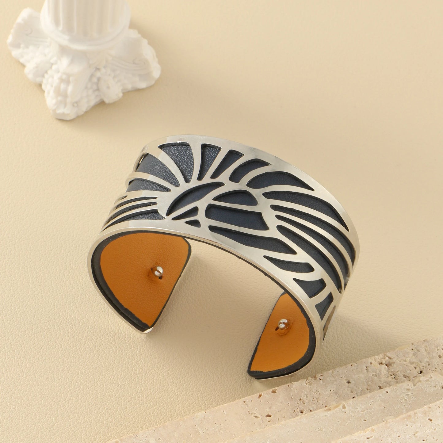 1 set of C-shaped stainless steel gold-plated silver hypoallergenic bracelet