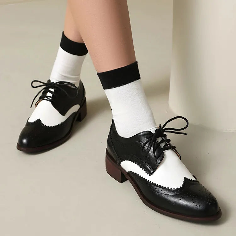 Oxford pointed toe shoes