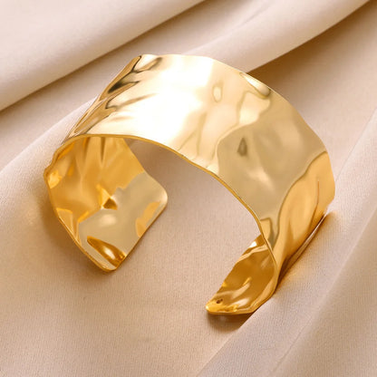 DANA Gold Chunky Flower Cuff Bangle Bracelet
