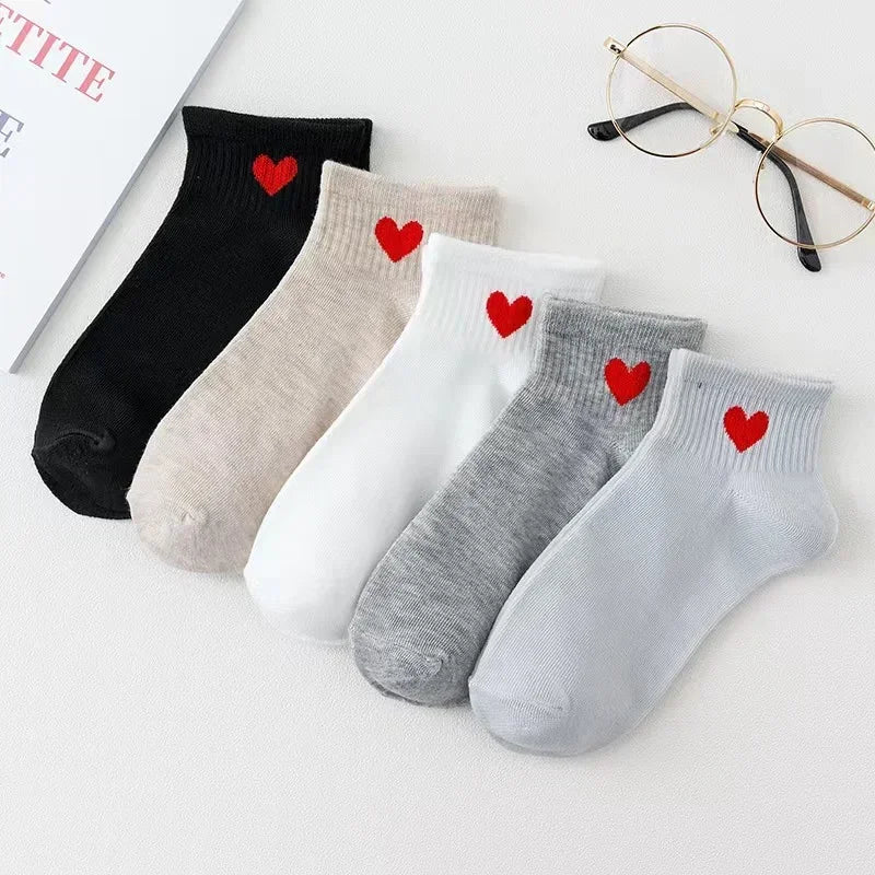 5 pares de preciosos calcetines de algodón con corazones