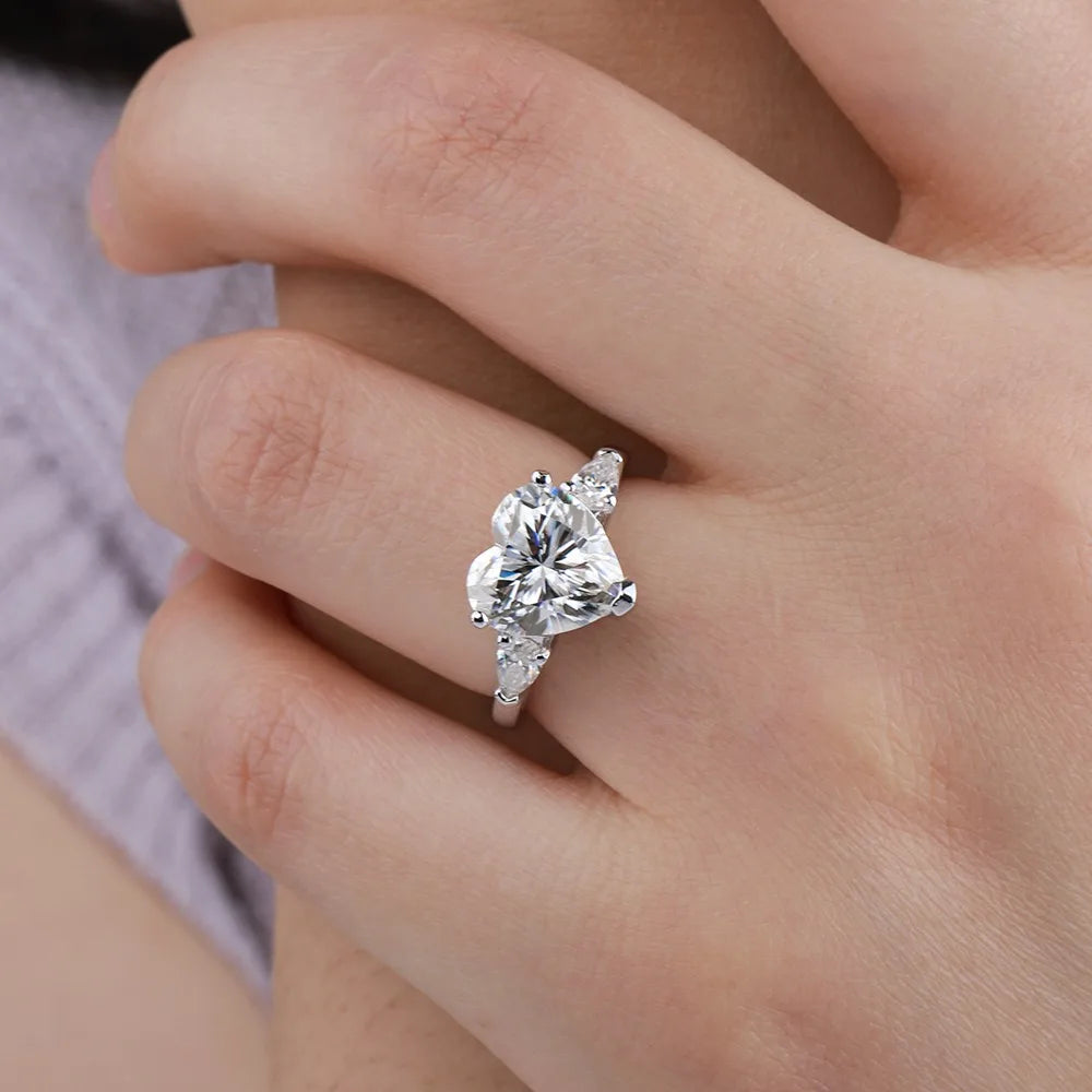 DANA 1-4Carat Heart Shape Moissanite Ring