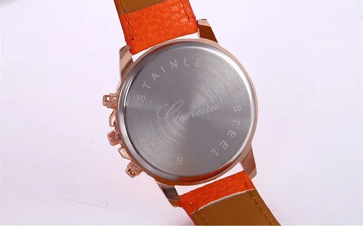 Leather Simple Quartz Wristwatch