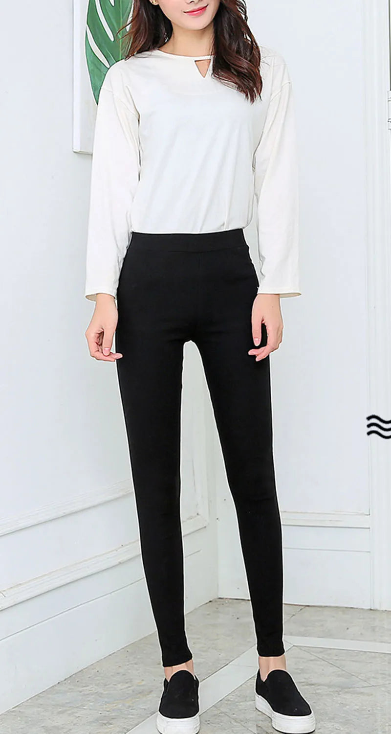 Jeans de oficina ajustados y elásticos coreanos