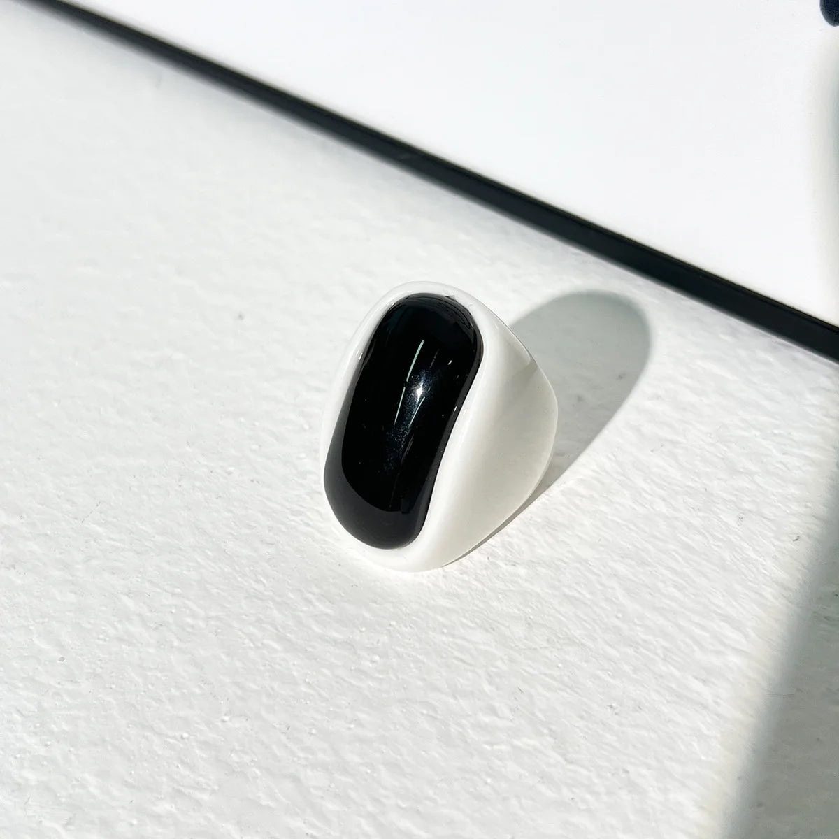 Minimalism Black White Irregular Geometric Resin Rings