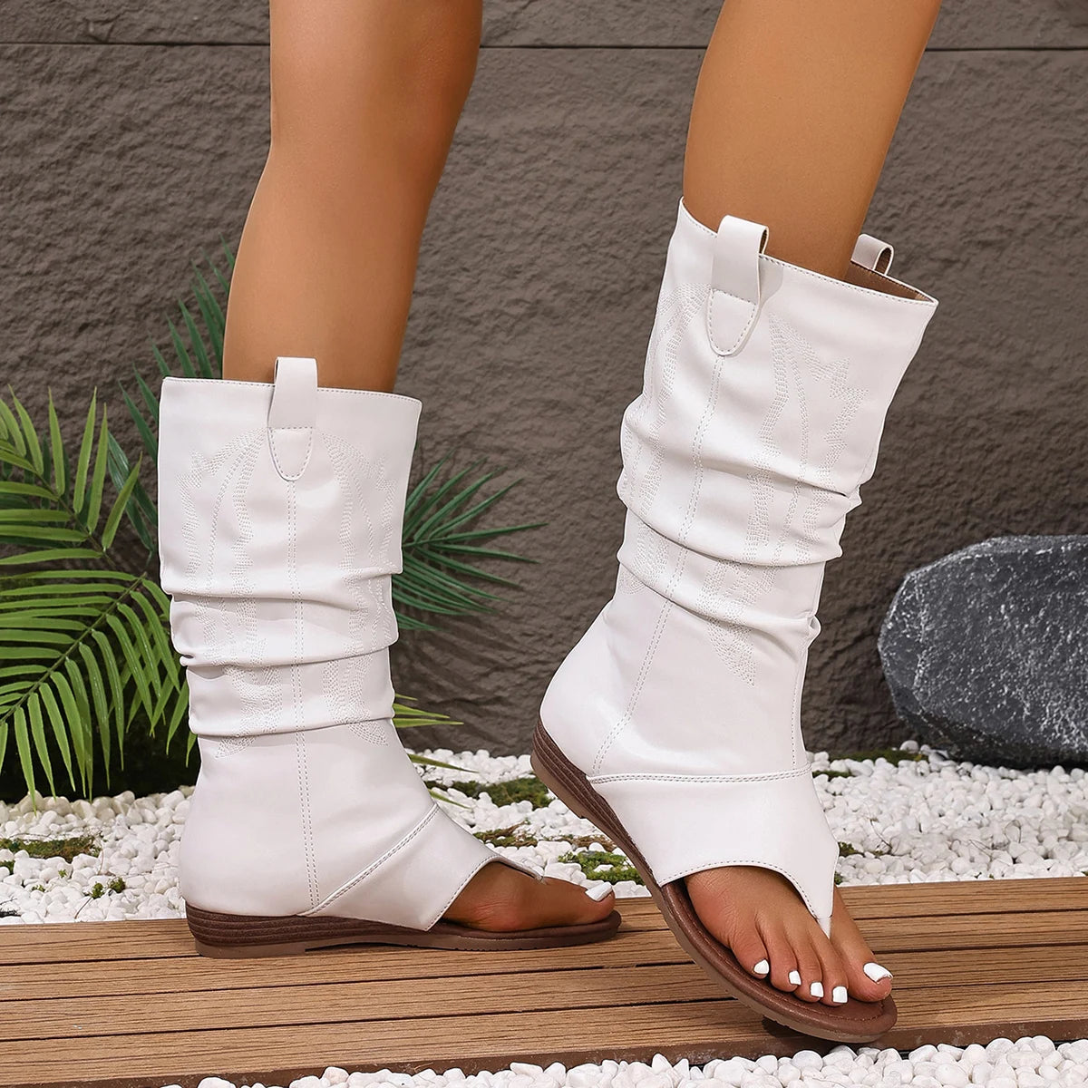Embroidered Clip-Toe Wedge Heel Stylish Breathable Western Boots