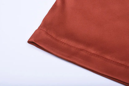 Vestido midi largo sin espalda con cordones de satén