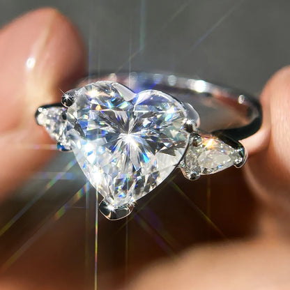 DANA 1-4Carat Heart Shape Moissanite Ring