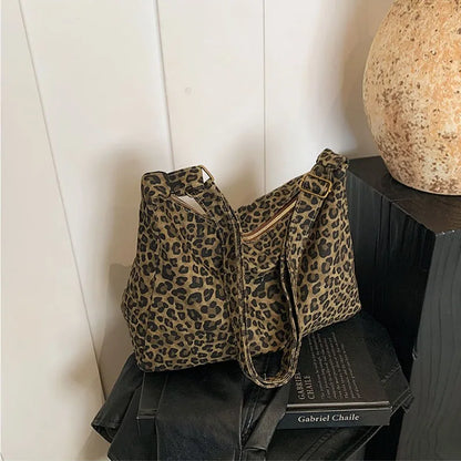 Casual Soft Textile Shoulder Bag Large Capacity Leopard Print Retro Crossbody Bag
