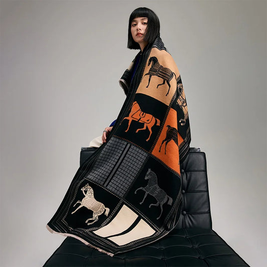 أوشحة منقوشة بطبعة حصان من الكشمير الناعم