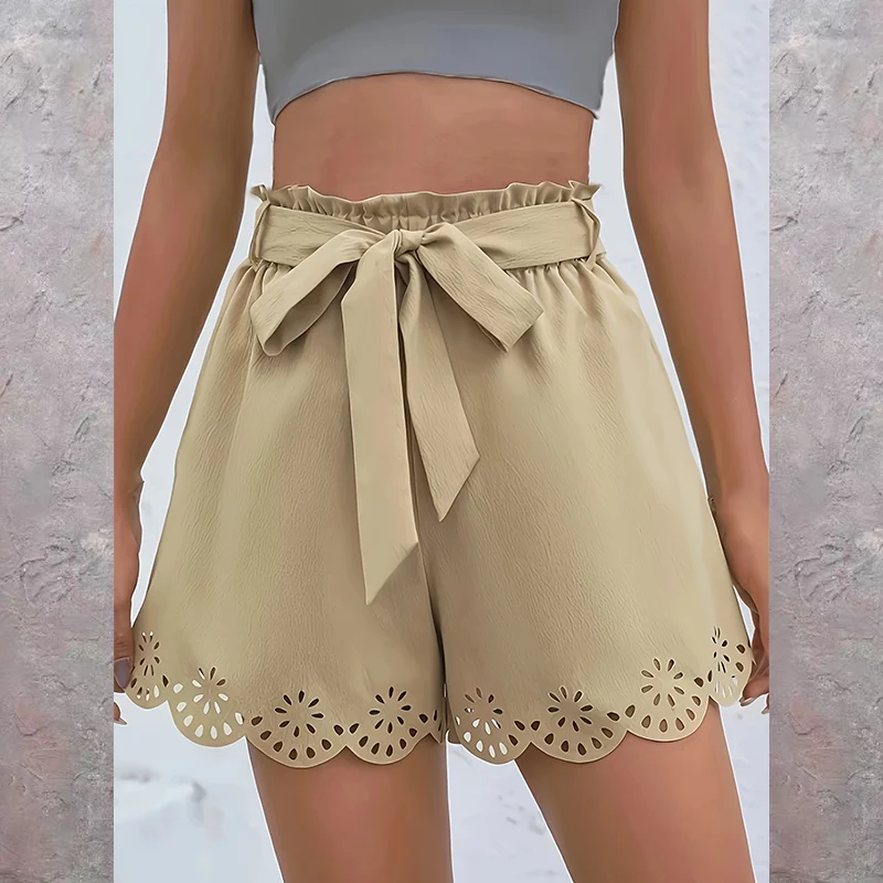 Elegant Wavy Hem Decorative Belt Shorts