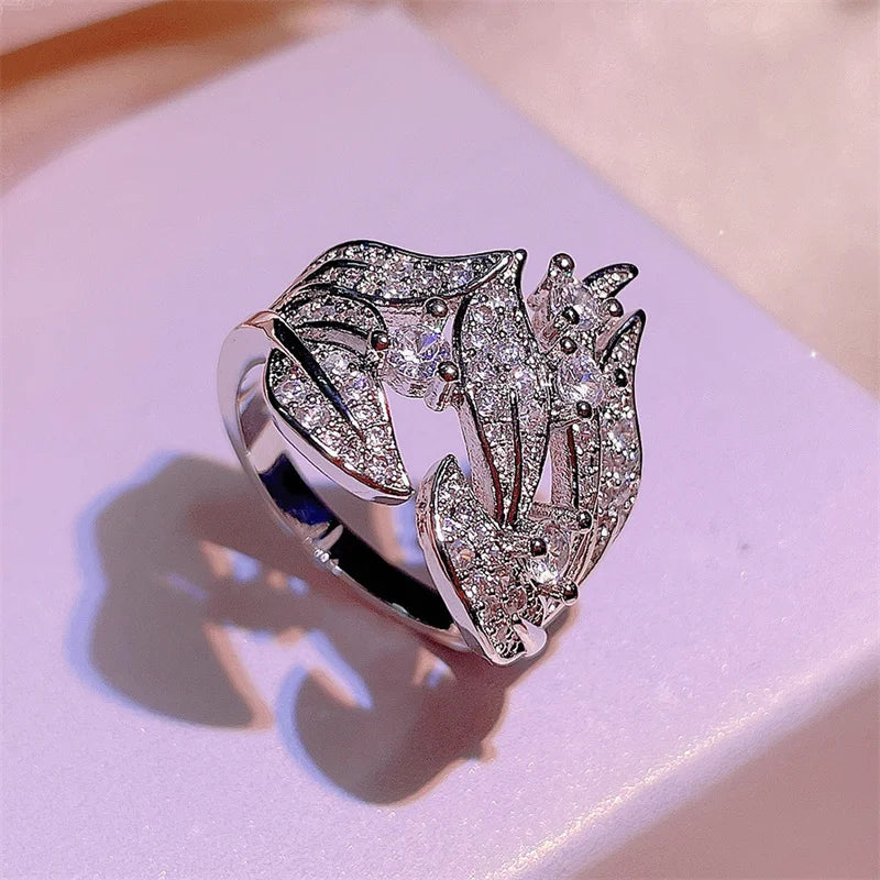 Huitan Luxury Trendy Leaf Design Full Paved Bling CZ Stone Rings